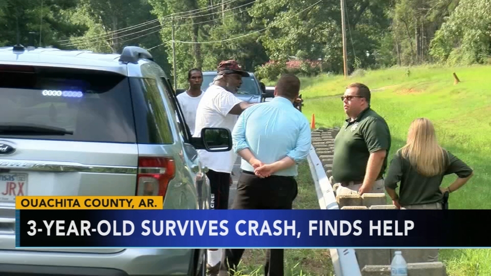 Arkansas mom dies in crash, toddler and infant sons survive for 3 days