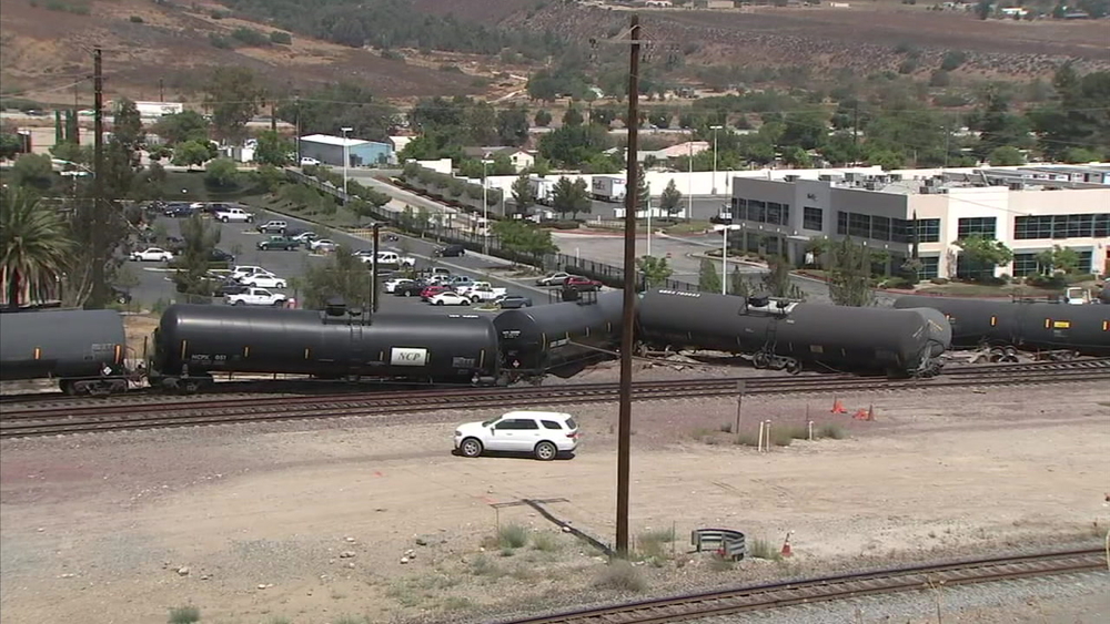 Train derailment prompts evacuations in Devore