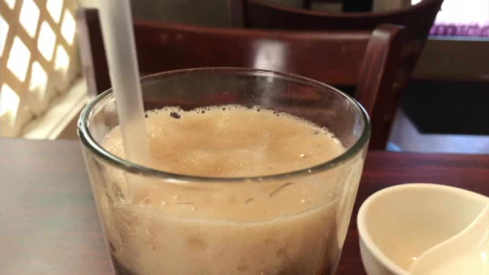 CA bill would reduce plastic straw use at restaurants ABC7 Los Angeles