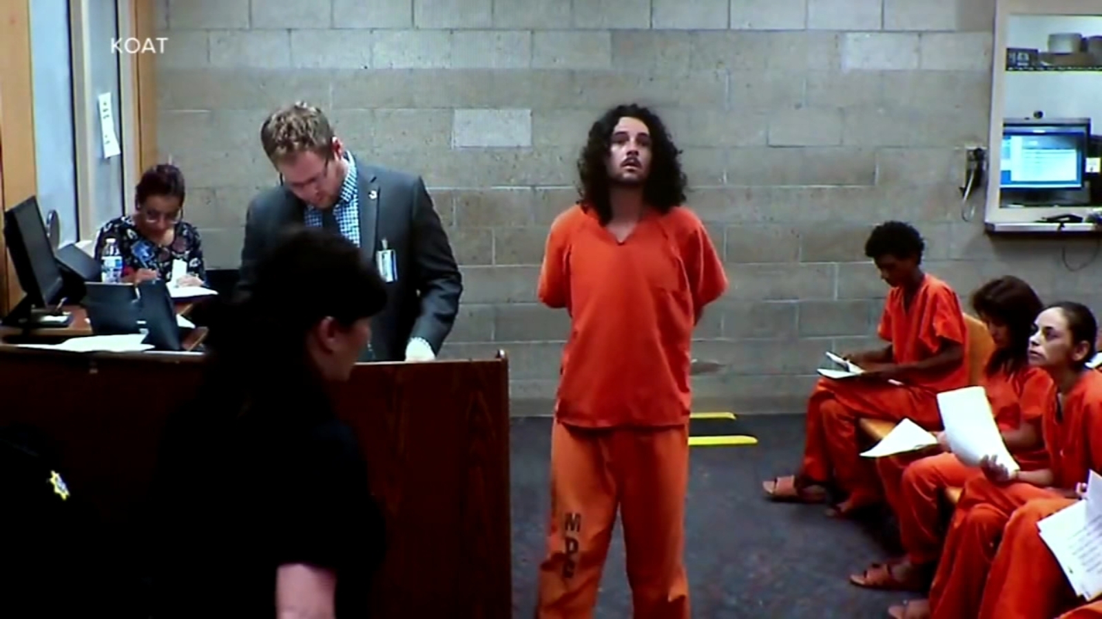 Suspected shoplifter opens fire on police in New Mexico - 6abc Philadelphia