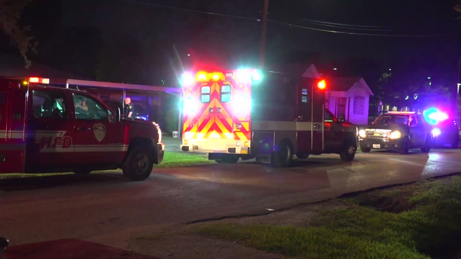Family finds man dying from gunshot wound inside home in northeast ...