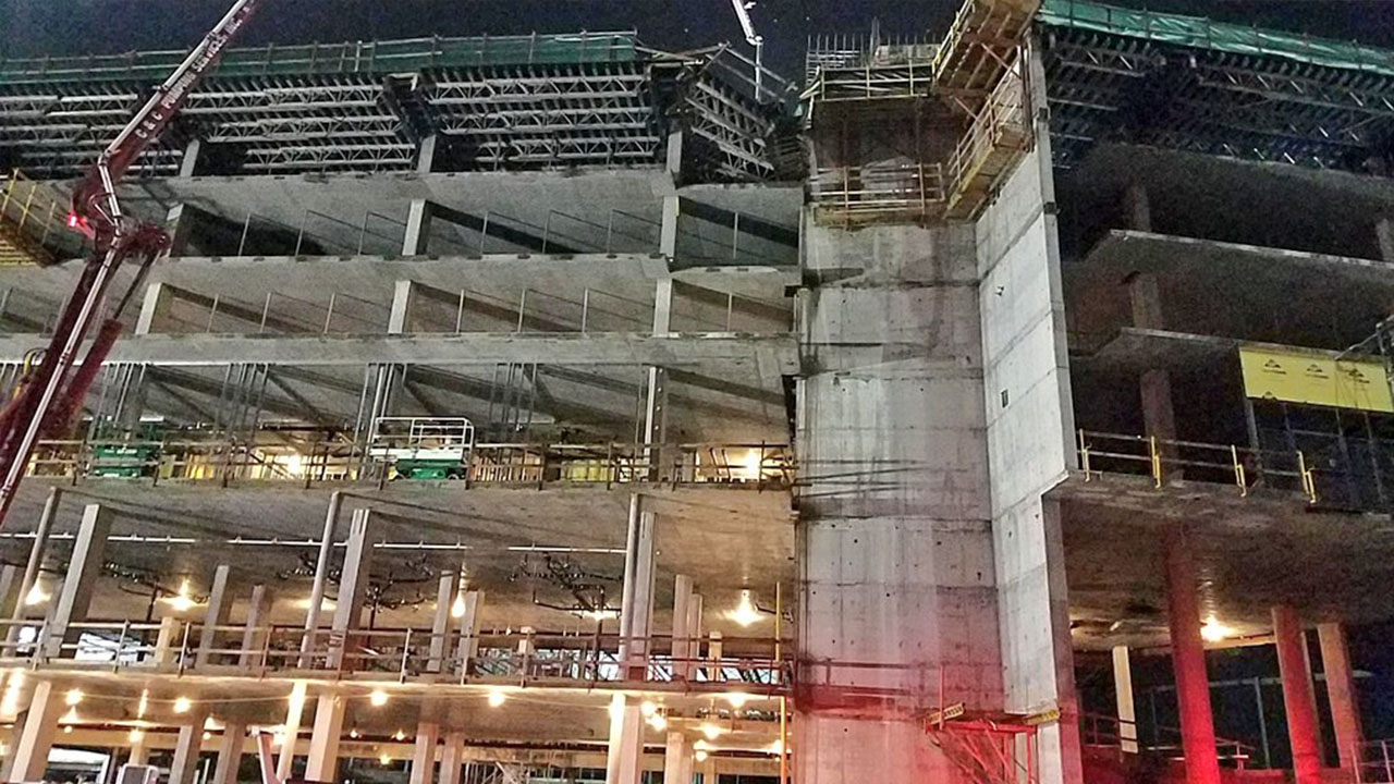2 workers die in scaffolding collapse near Disney