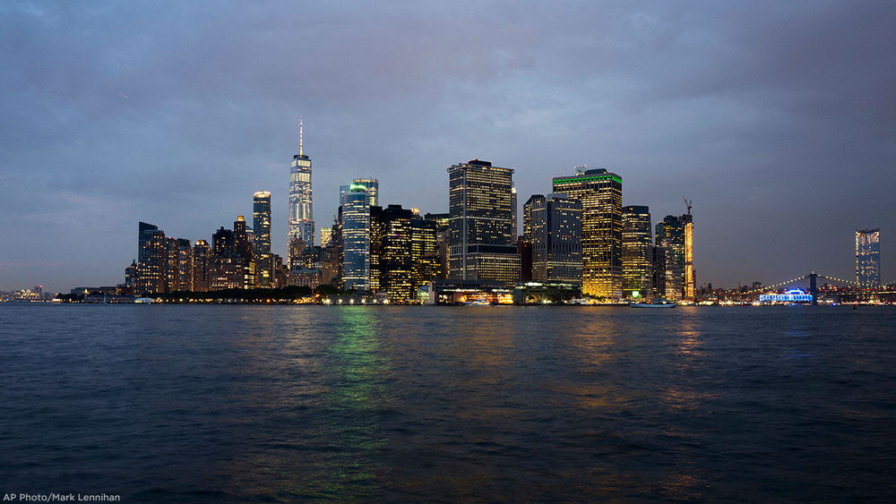 Why Manhattan smells in the summer