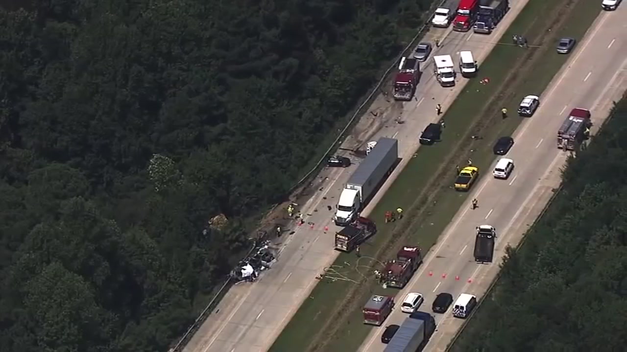 Deadly wrecks on I-40 claim three lives