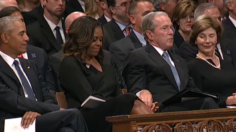George W Bush Sneaks Michelle Obama Candy During Senator John Mccain S Funeral Abc7 Chicago