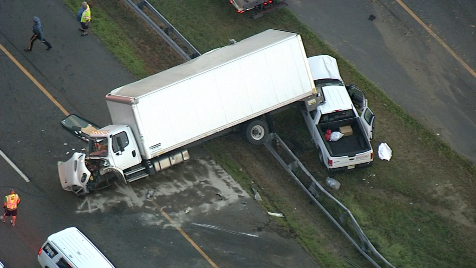 Box truck crashes into median on Route 42 in Deptford, New Jersey ...