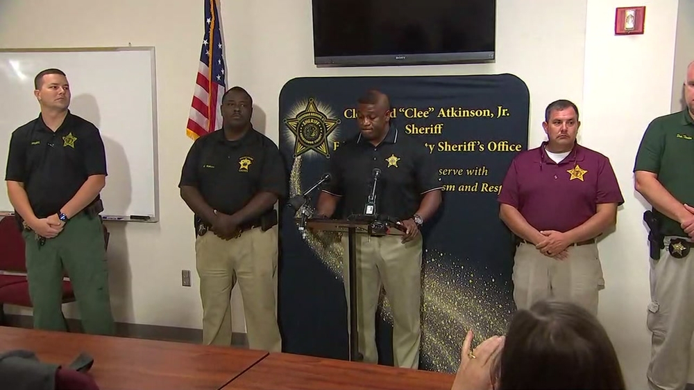 Edgecombe County Sheriff's Department gives update on Leggett mayor and wife found dead in home.