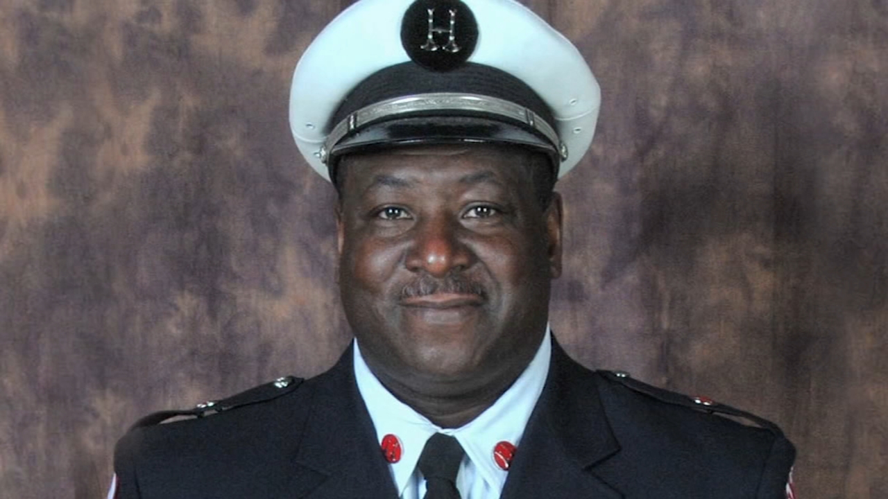CFD captain dies in apparent drowning in Jackson Park Harbor