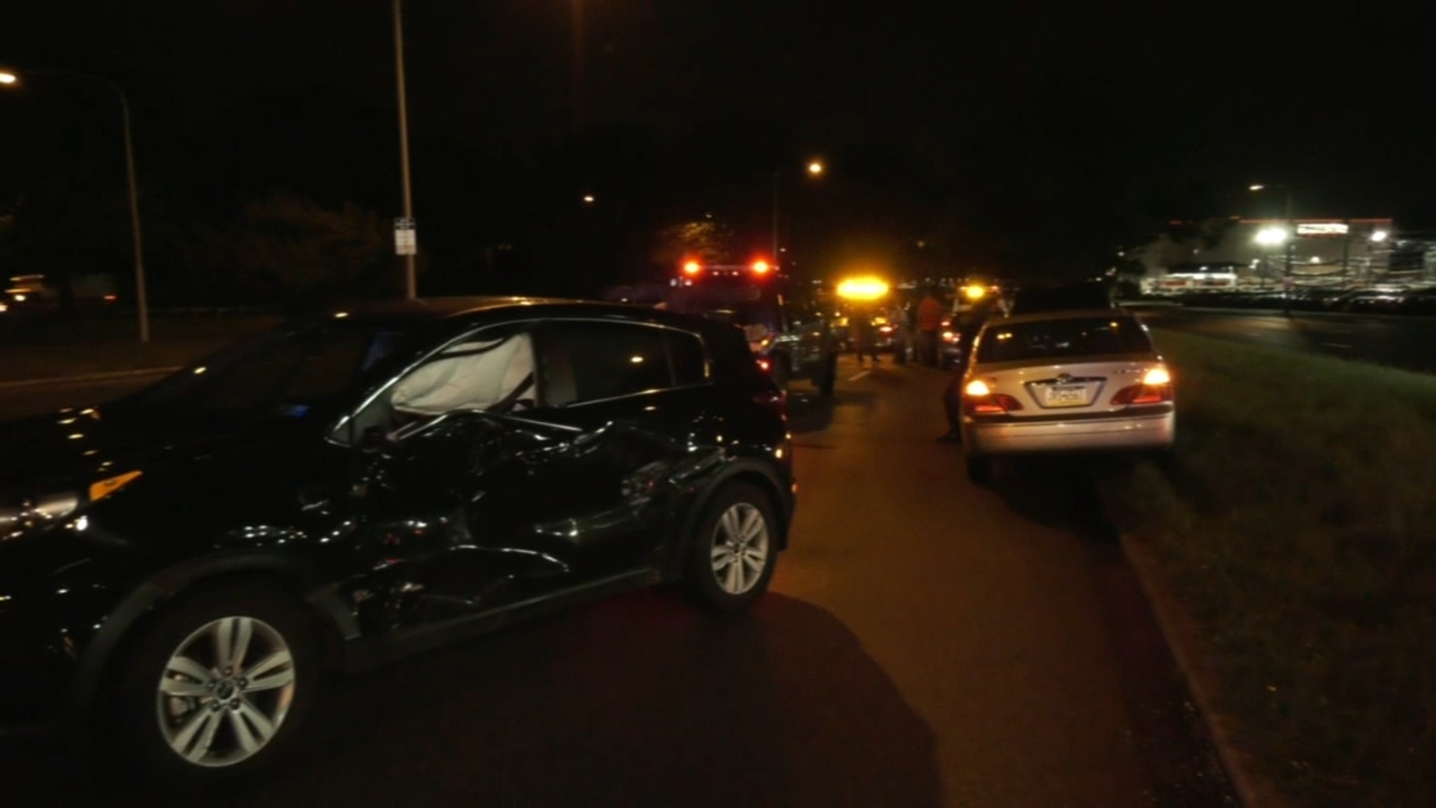 2 injured in multi-vehicle crash on Roosevelt Boulevard in Northeast ...