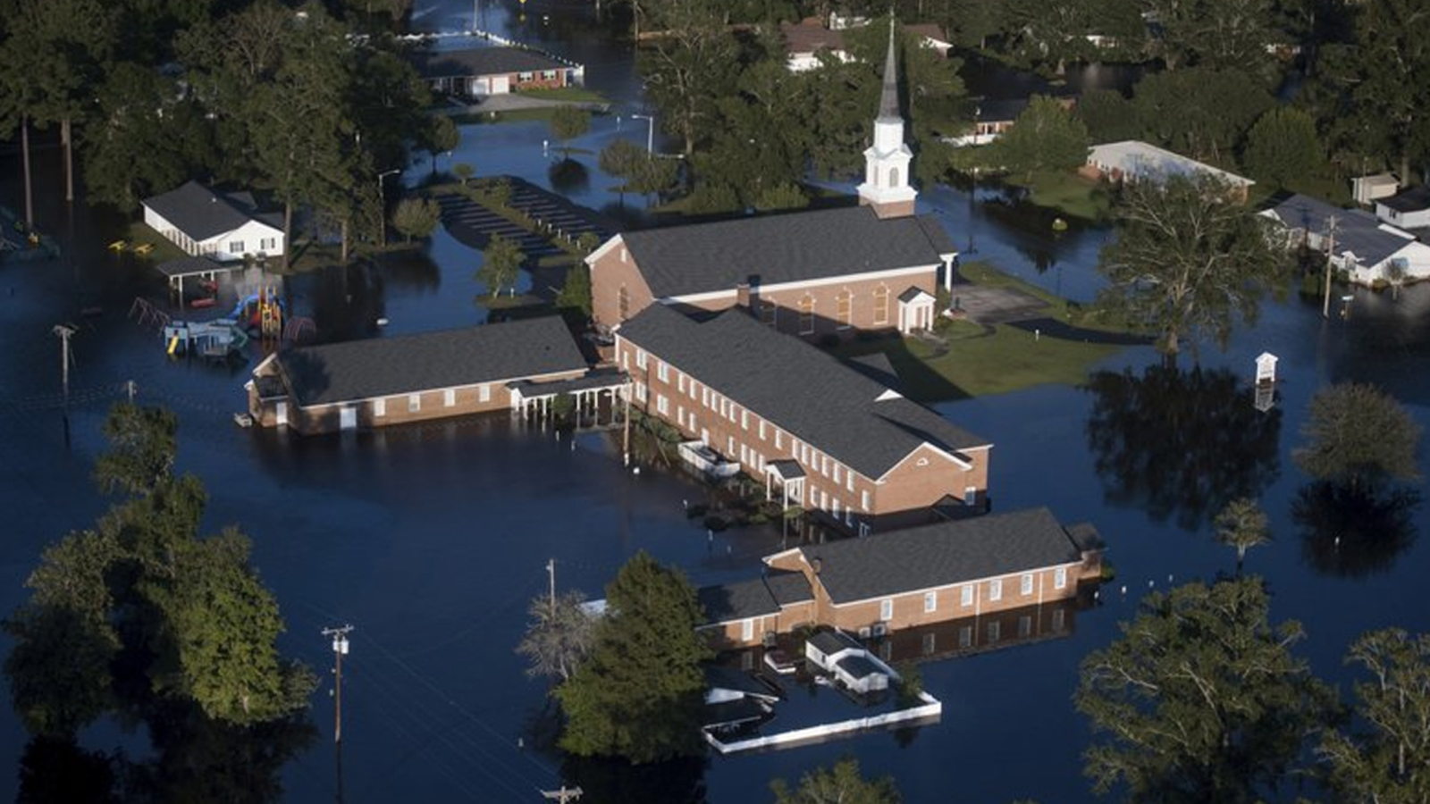 Florence Update Victims get food and water as rain spreads northeast