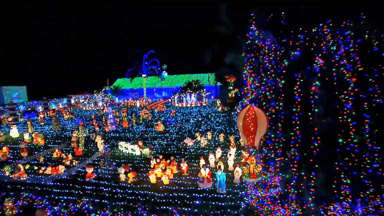 39 great christmas light fight 39 returns for more holiday best christmas light displays orange county
