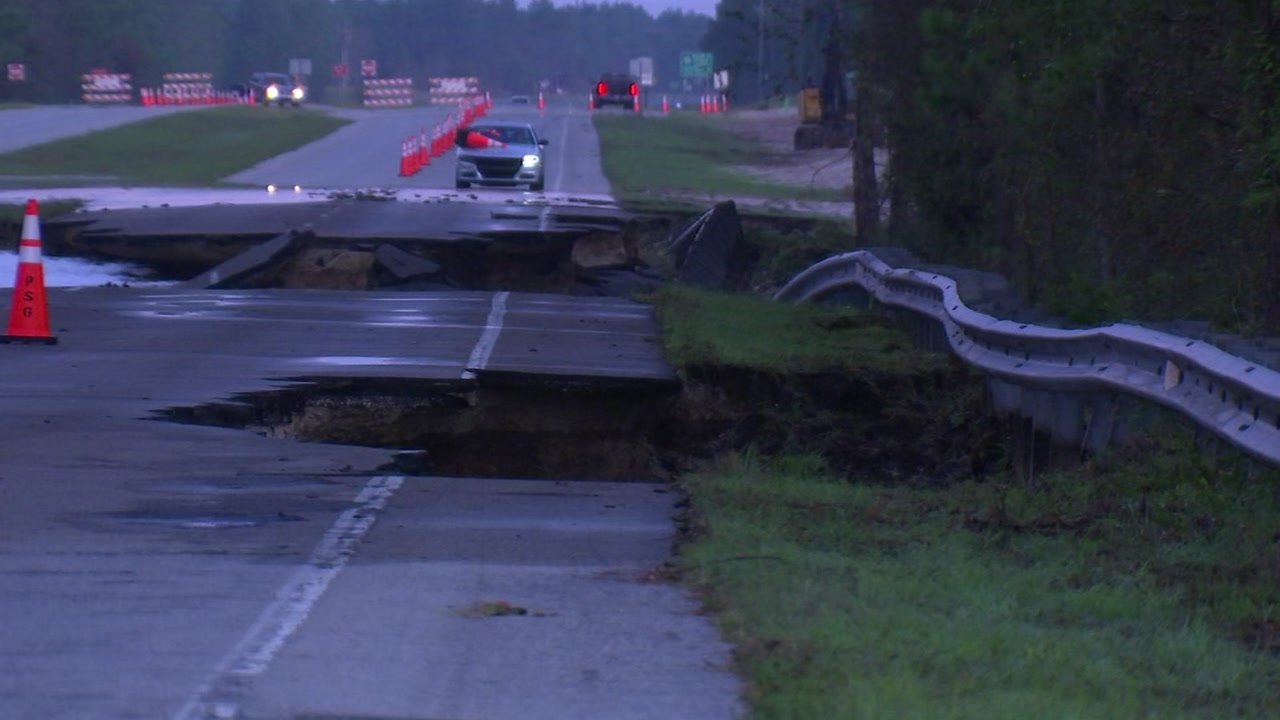 Florence flooding: US 421 near Wilmington now impassable