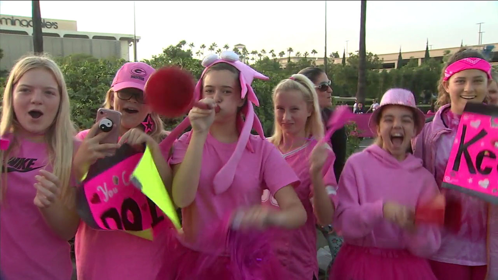 Thousands march in OC to fight against breast cancer