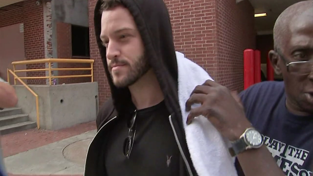 3D-printed guns creator leaves jail in bizarre exit