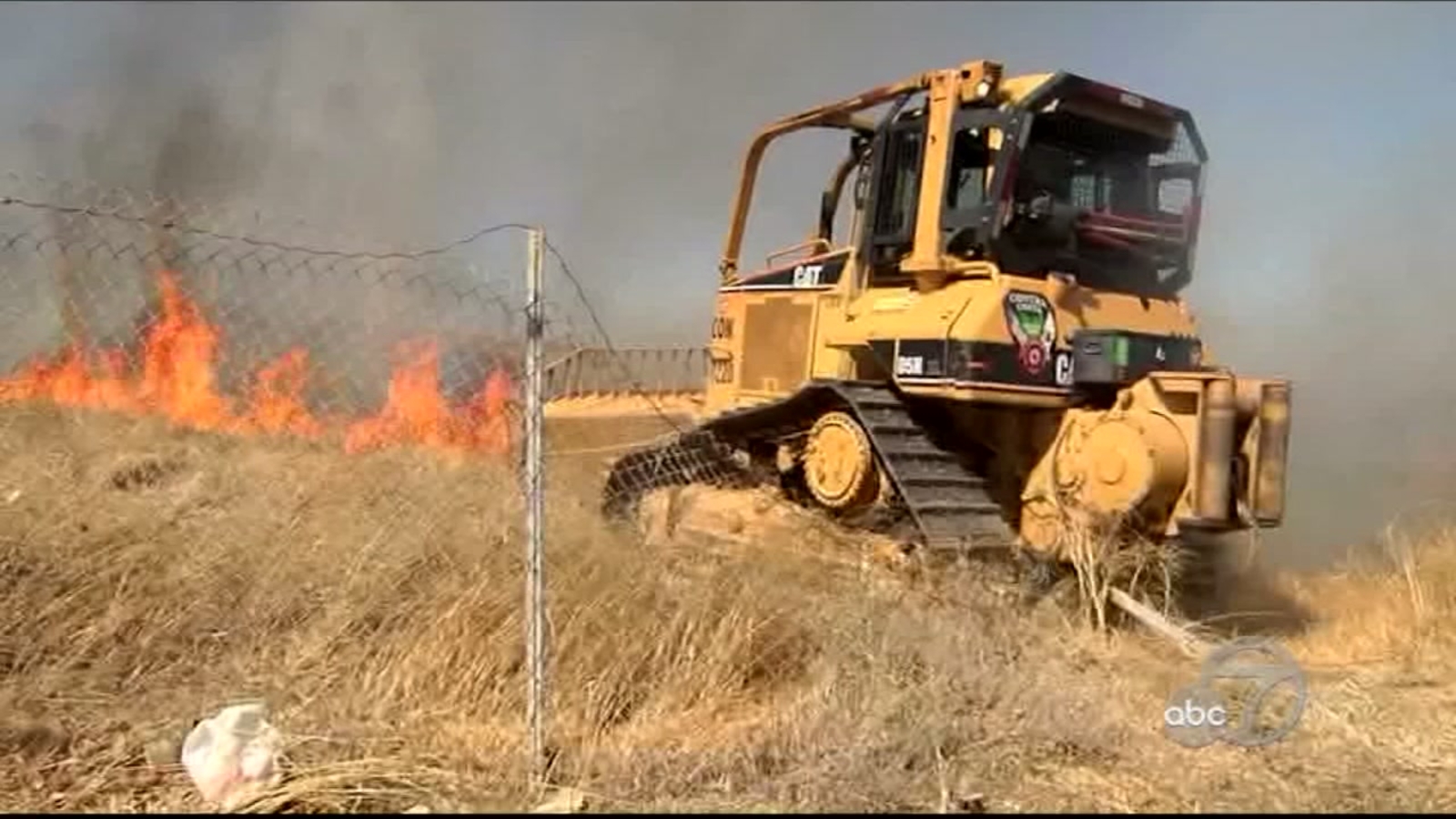 Grass fire that threatened a dozen homes in San Ramon under