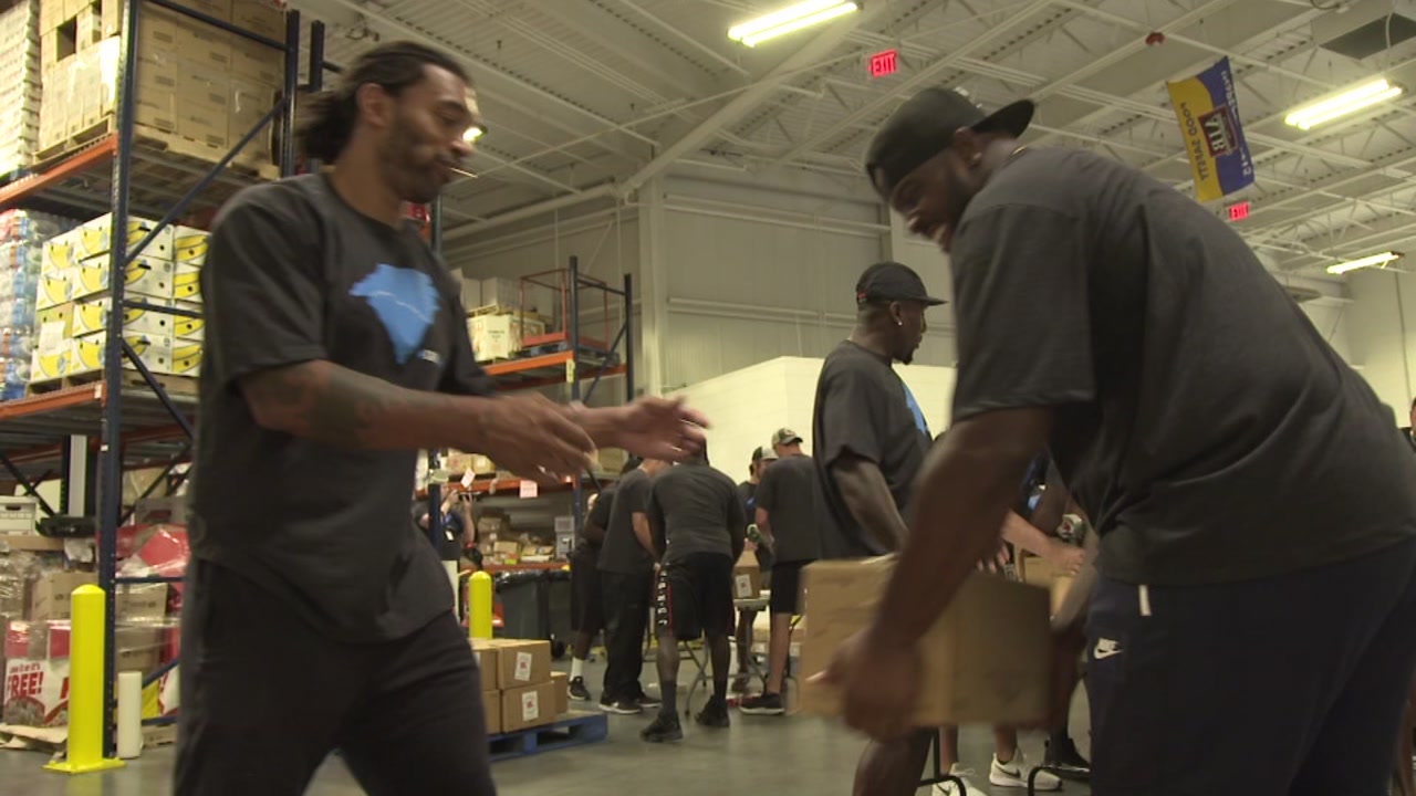 Carolina Panthers pack boxes for Hurricane Florence victims 