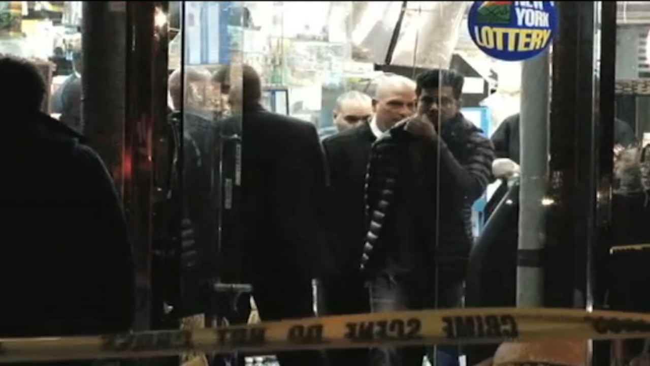 Police search for suspect in fatal Bronx bodega shooting