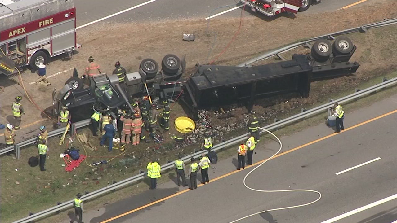 Overturned tractor-trailer closes southbound lanes US 1 in Apex