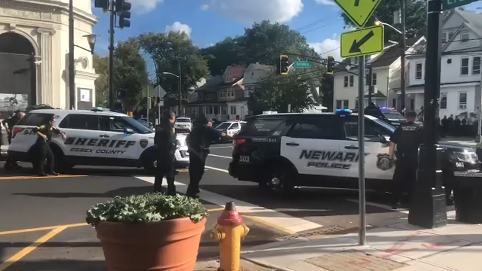 Policeinvolved shooting in Newark leaves 1 suspect dead, 1 wounded