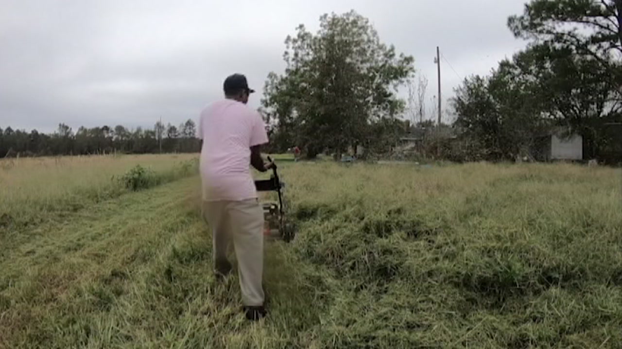 Alabama man drives 8 hours to cut grass for NC veteran