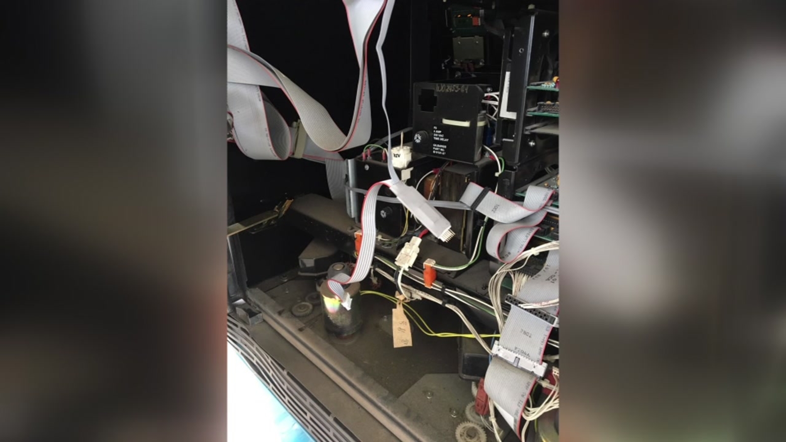 Credit card skimmer discovered at gas station in Missouri City ABC13
