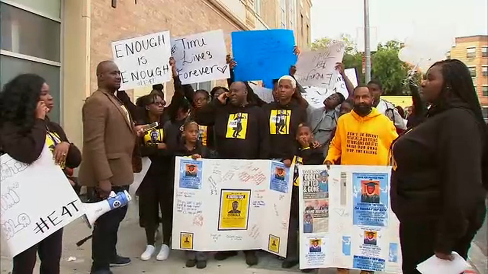 Vigil held for teen fatally shot on Brownsville, Brooklyn basketball ...