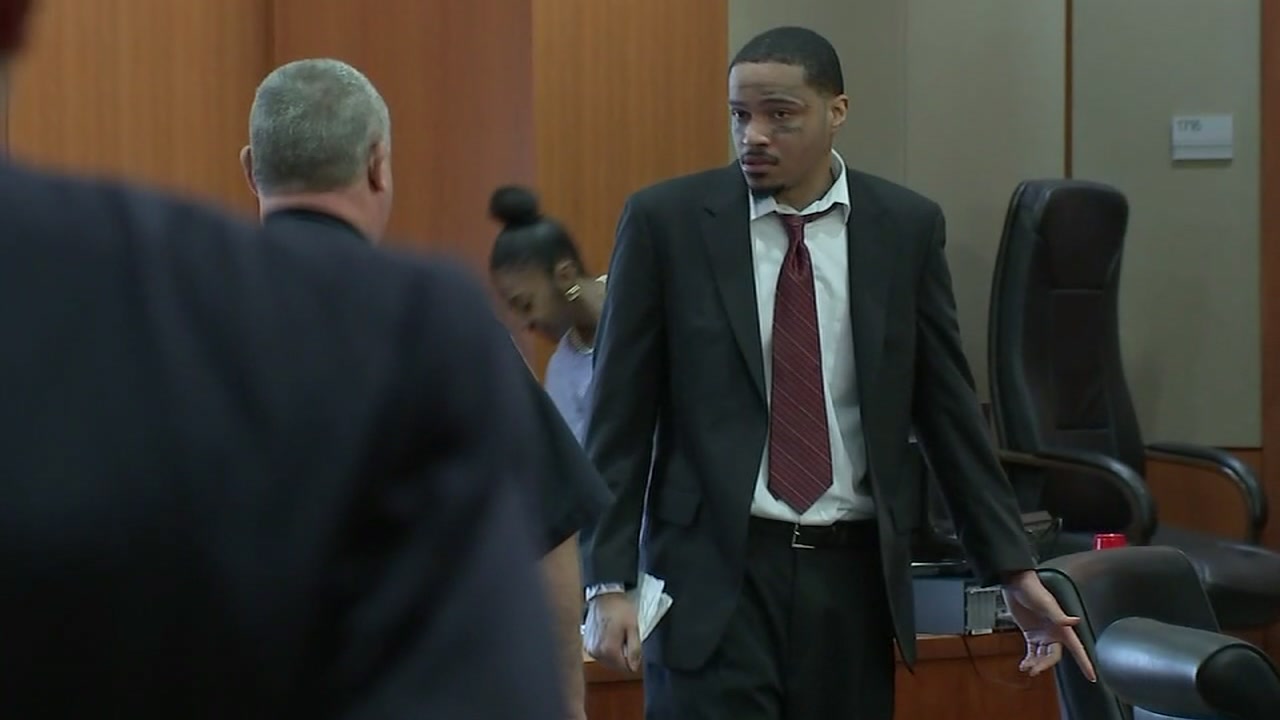 Trial starts for man accused of killing pizzeria employee