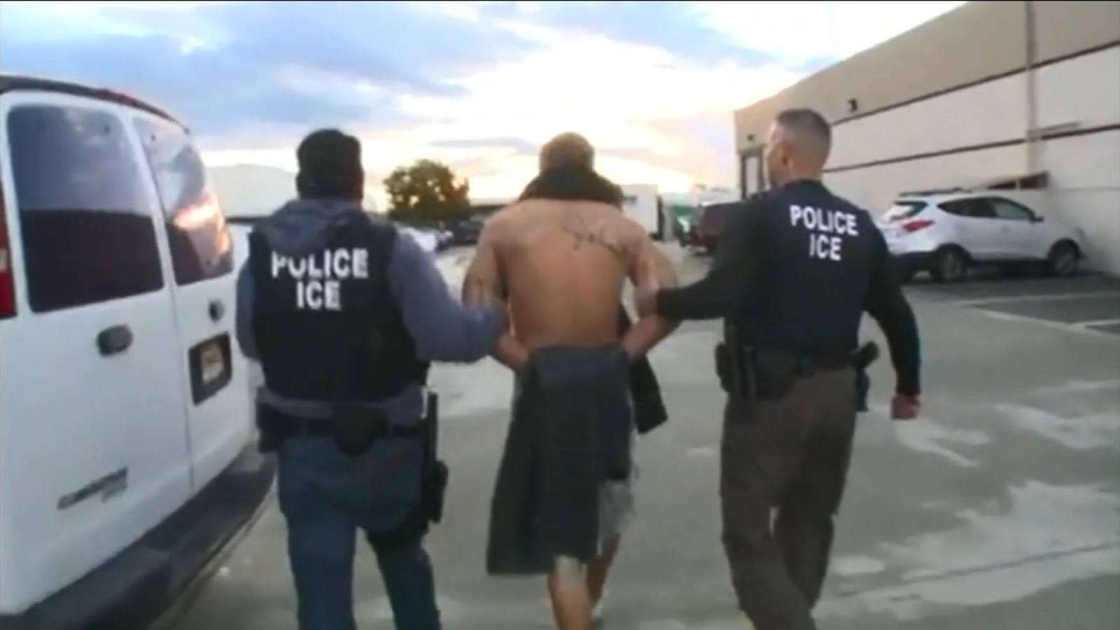 Tulare County officials review ICE access in 2017 at public meeting