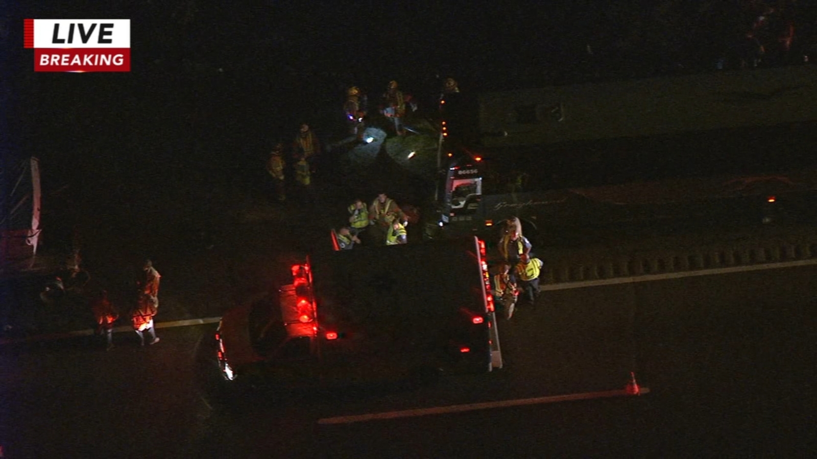 2 injured in bus, truck crash on New Jersey Turnpike in Deptford 6abc