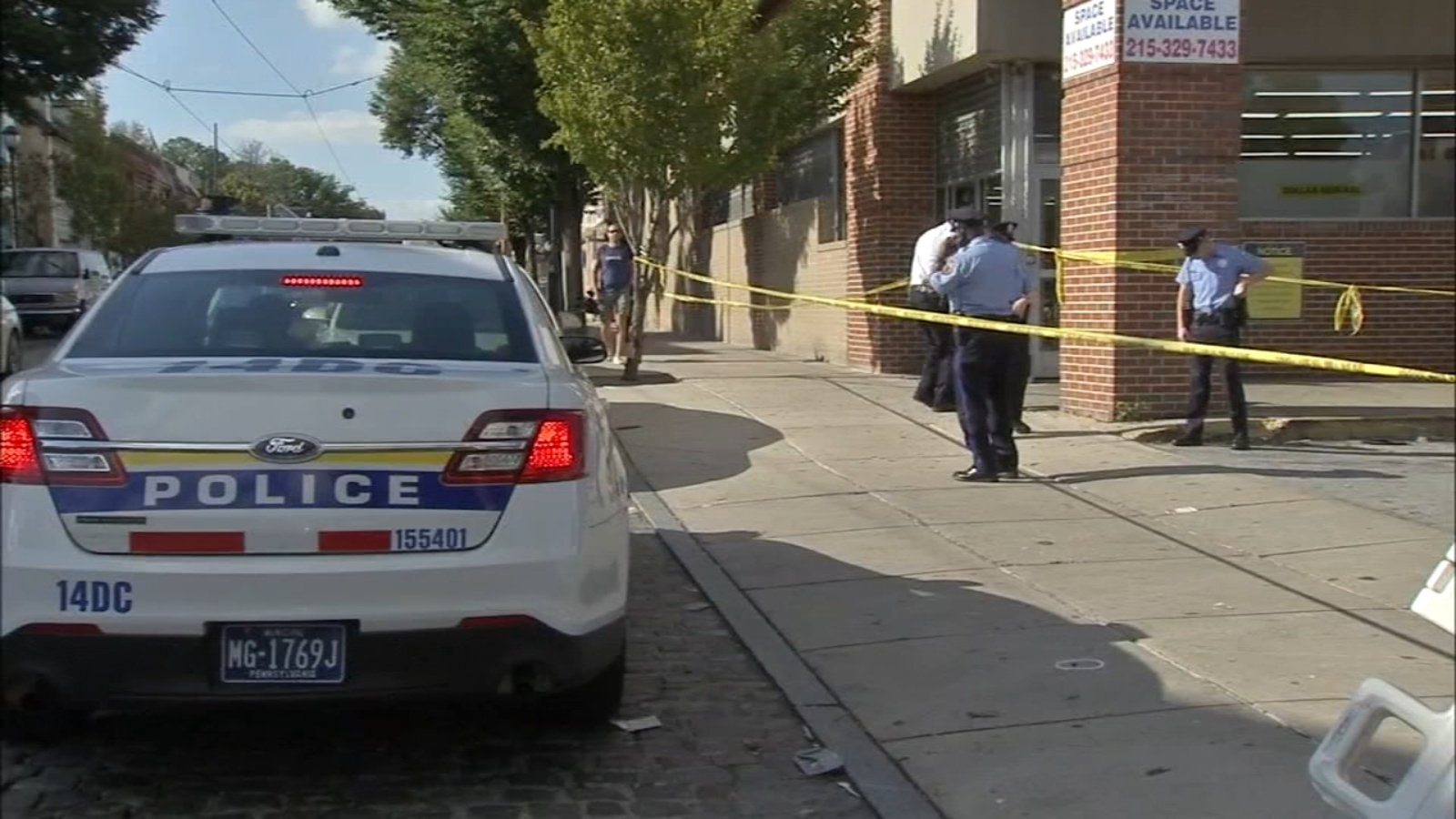 Philadelphia driveby shooting 1 killed, 4 injured outside Germantown