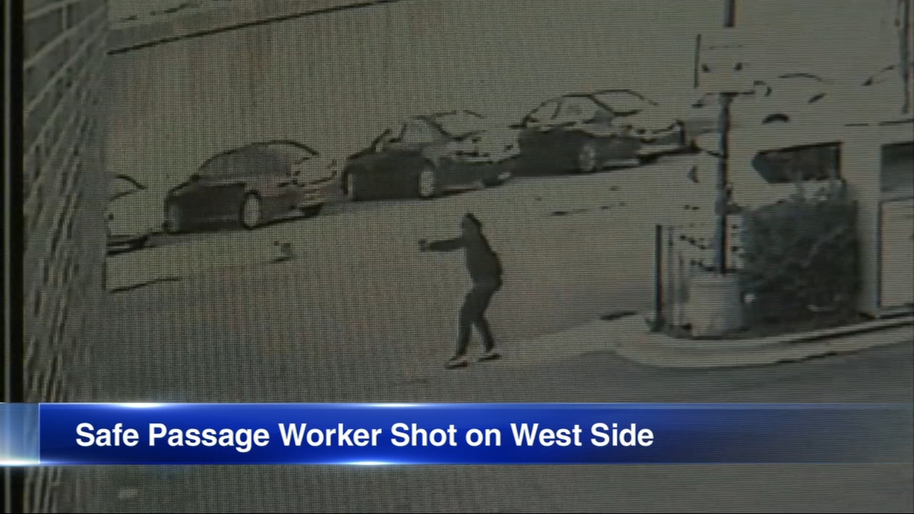 Safe Passage worker shot on West Side