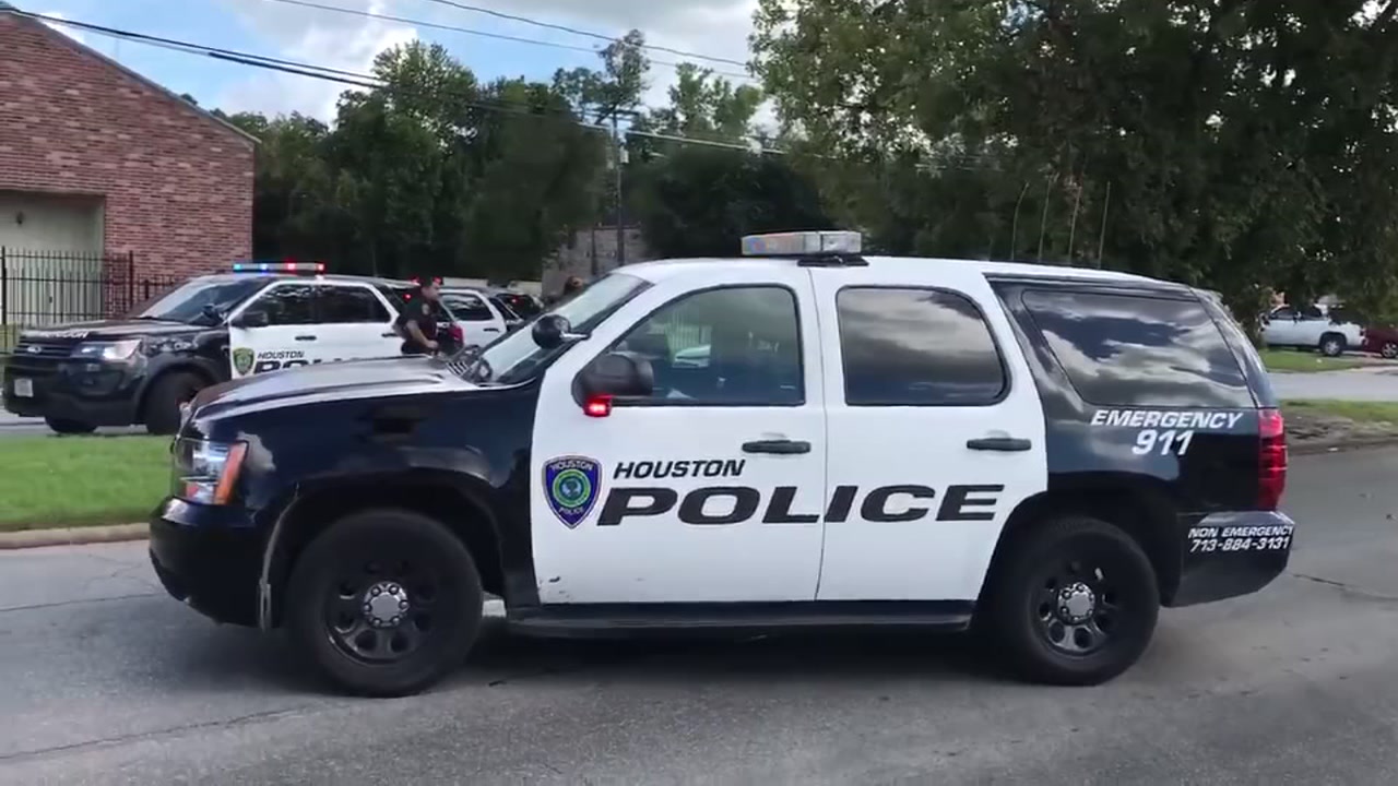 1 dead at second scene connected to restaurant shootout at Pappadeaux and Pappasito's