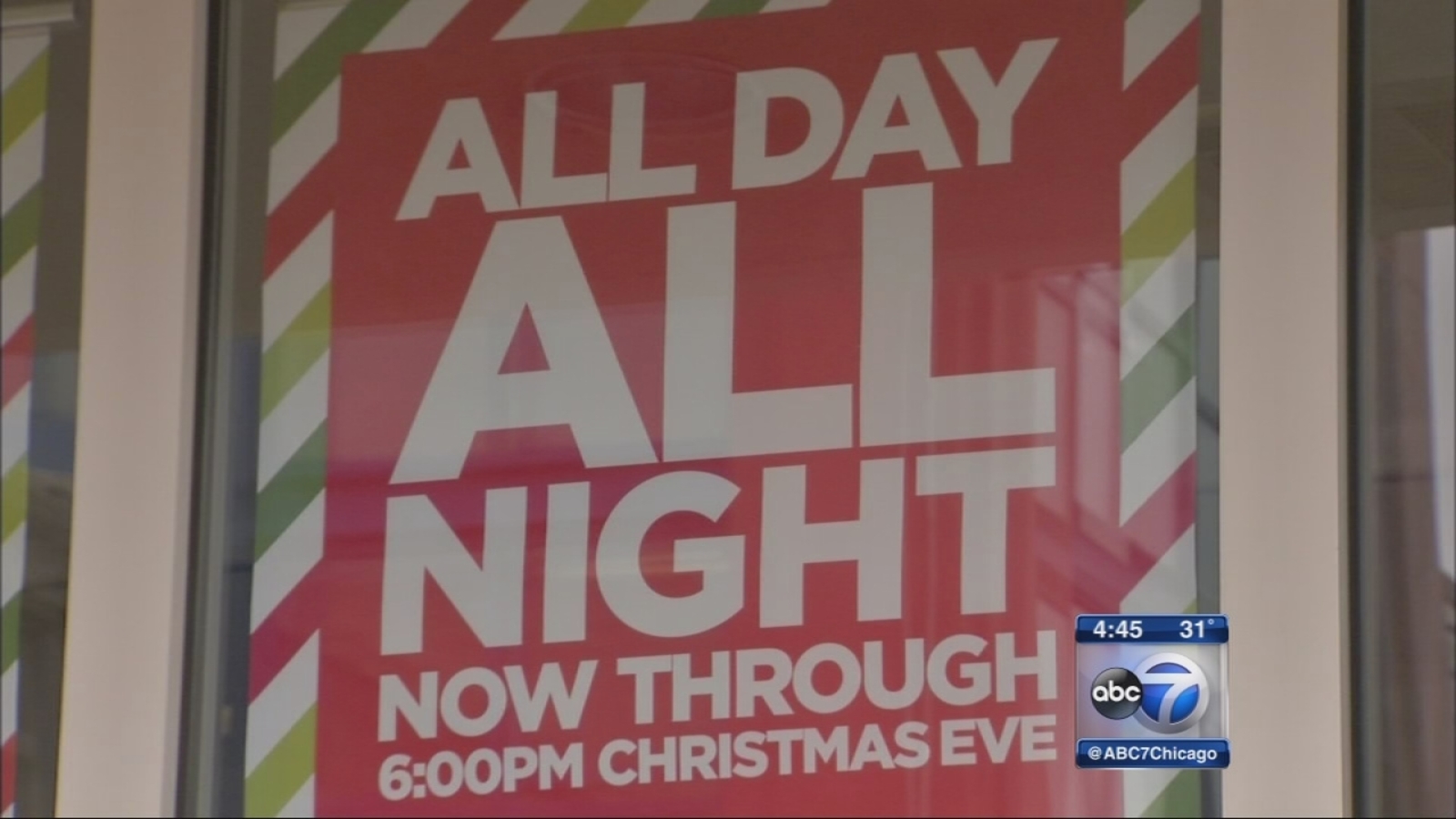 Last-minute holiday shoppers lured by deals, extended hours - ABC7 Chicago