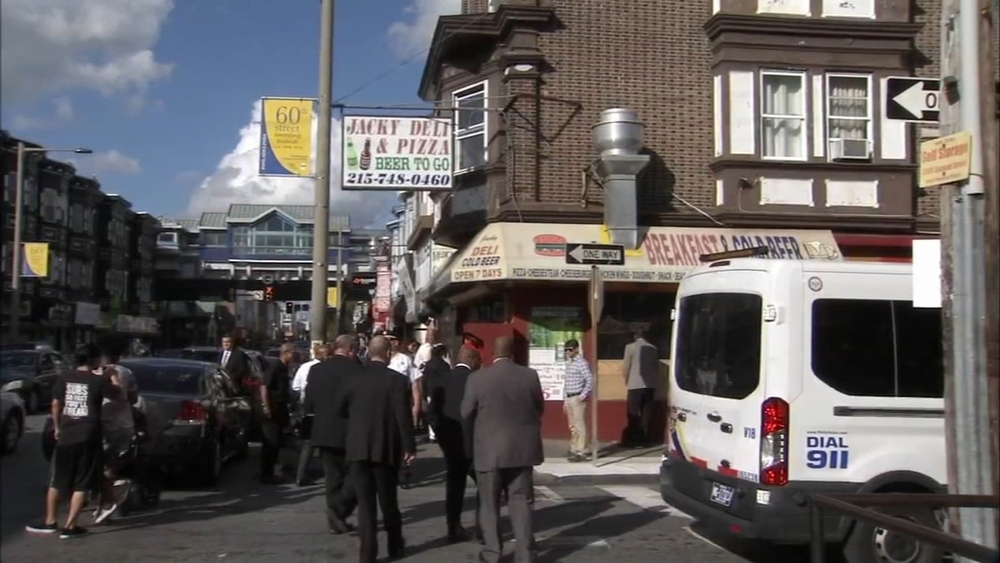 State officals tour city's notorious stop-and-gos