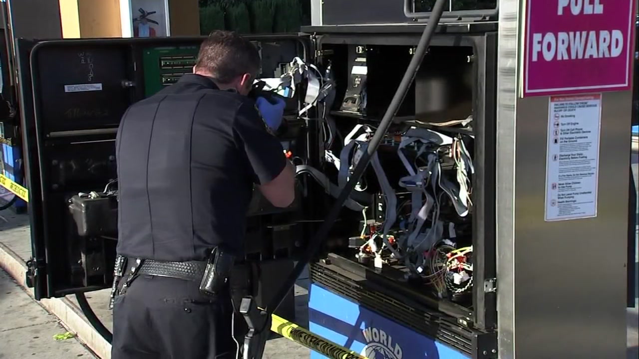 Wiring altered at gas station pumps in Sunnyvale prompts credit card fraud investigation