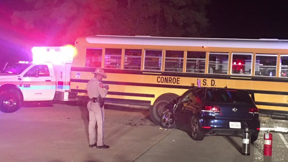 Bus carrying Conroe HS girls volleyball team involved in crash