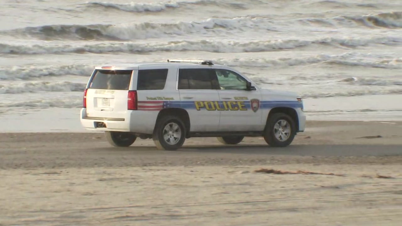2 boys with youth group vanish off Galveston