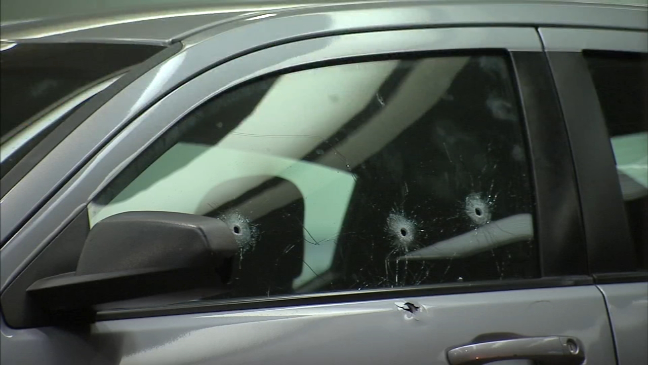 Man says car shot while on Roosevelt Boulevard