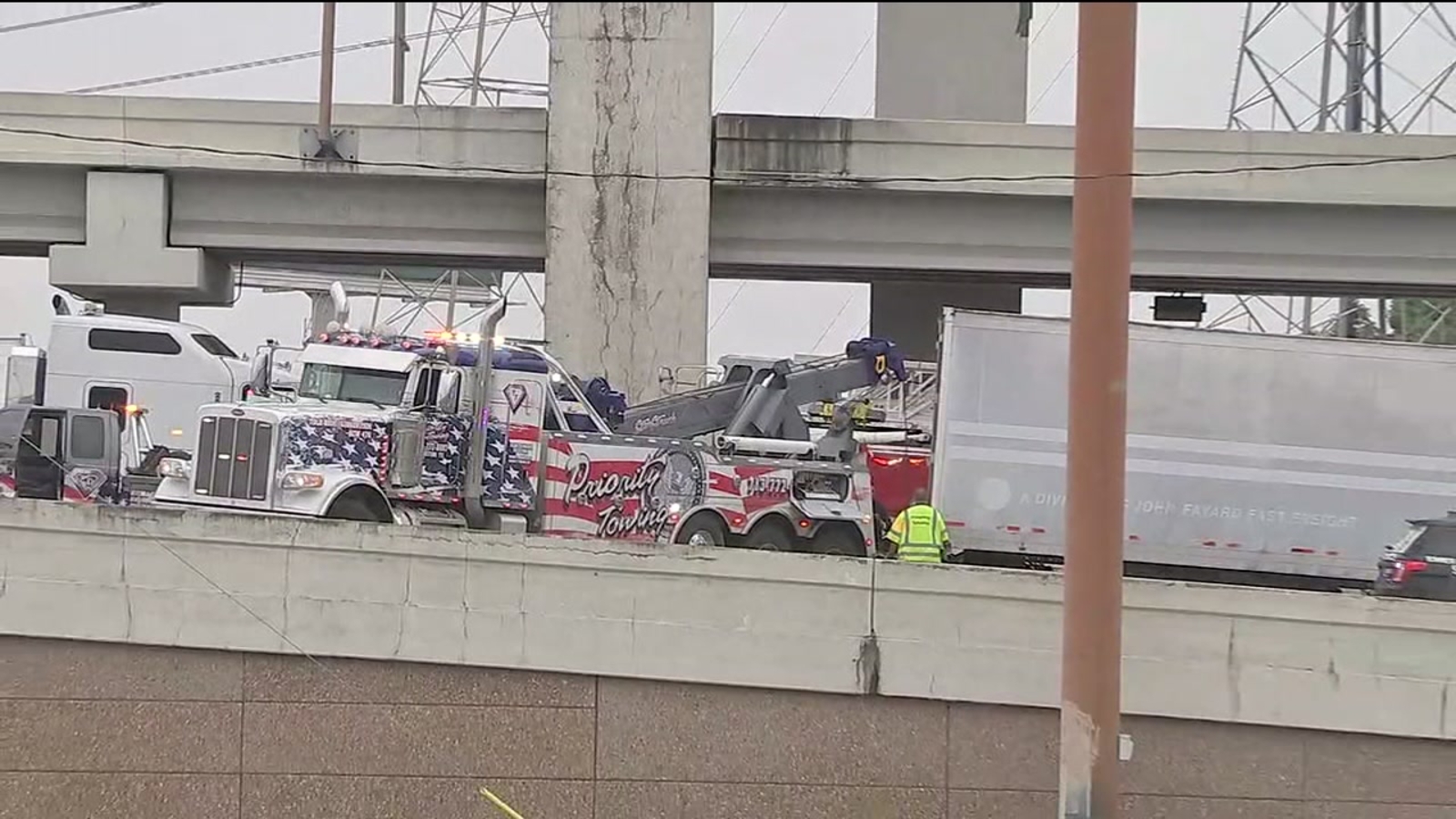 Deadly big rig crash on SW Fwy blocks traffic for hours ABC13 Houston
