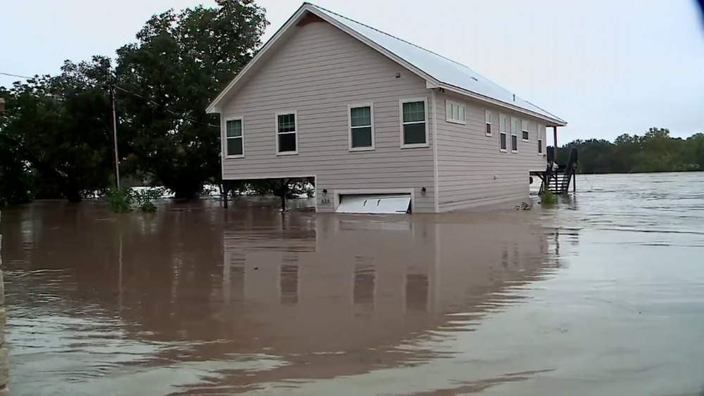 Flooding emergency in Central Texas