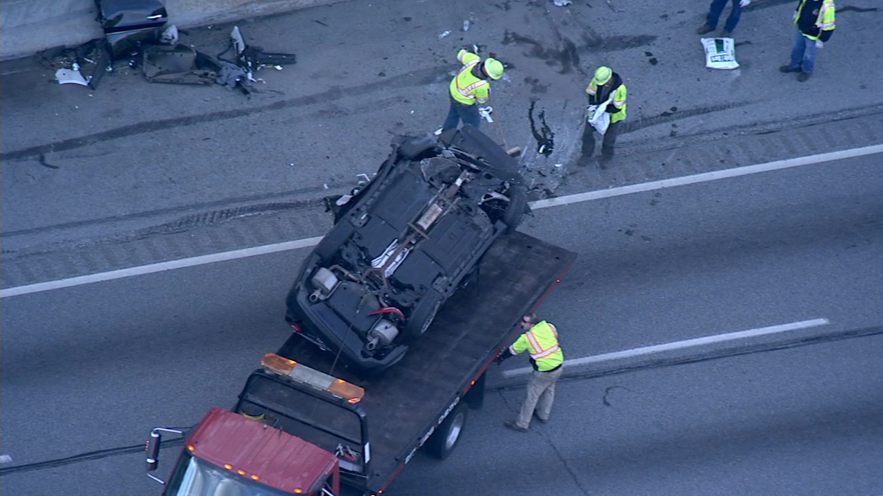 Chopper 6 Video: Multi-vehicle crash shuts down Pa. Turnpike