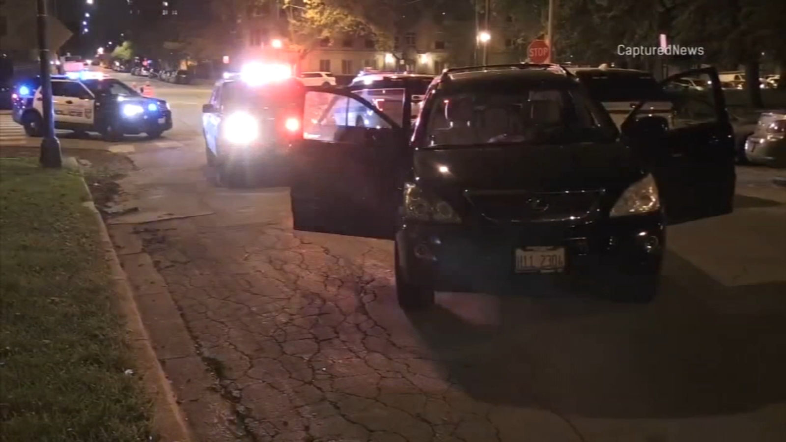 5 arrested after offduty Chicago police detective robbed at gunpoint