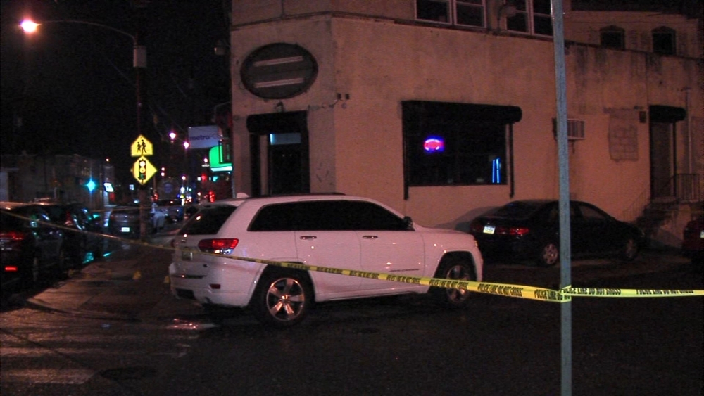 2 critical following attempted robbery outside Feltonville bar