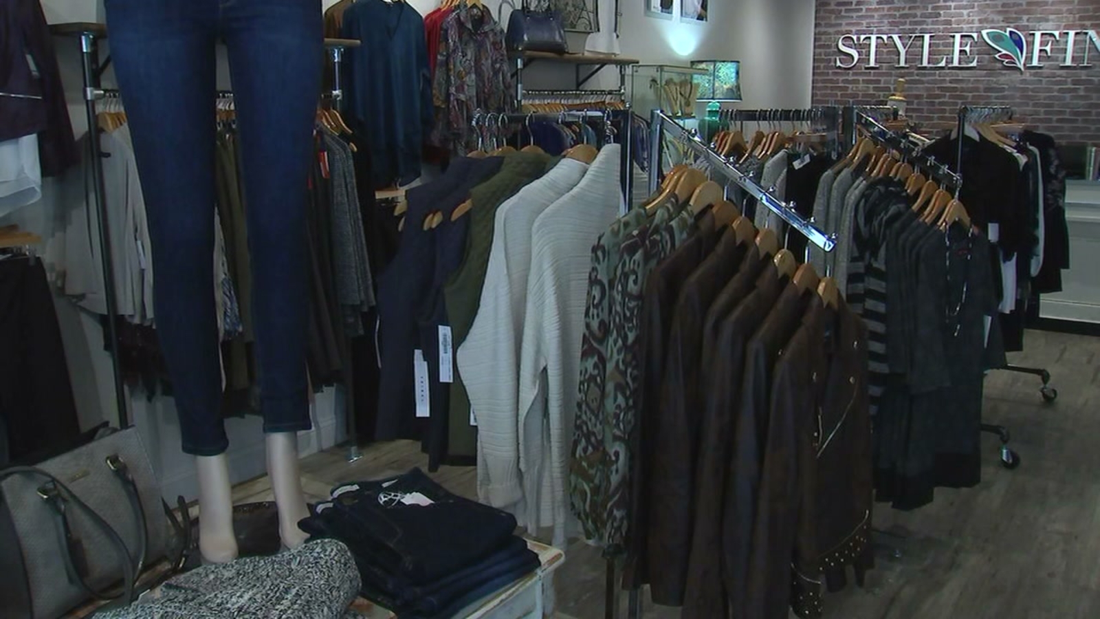 Raleigh boutique hosts clothing drive to benefit Dress for Success