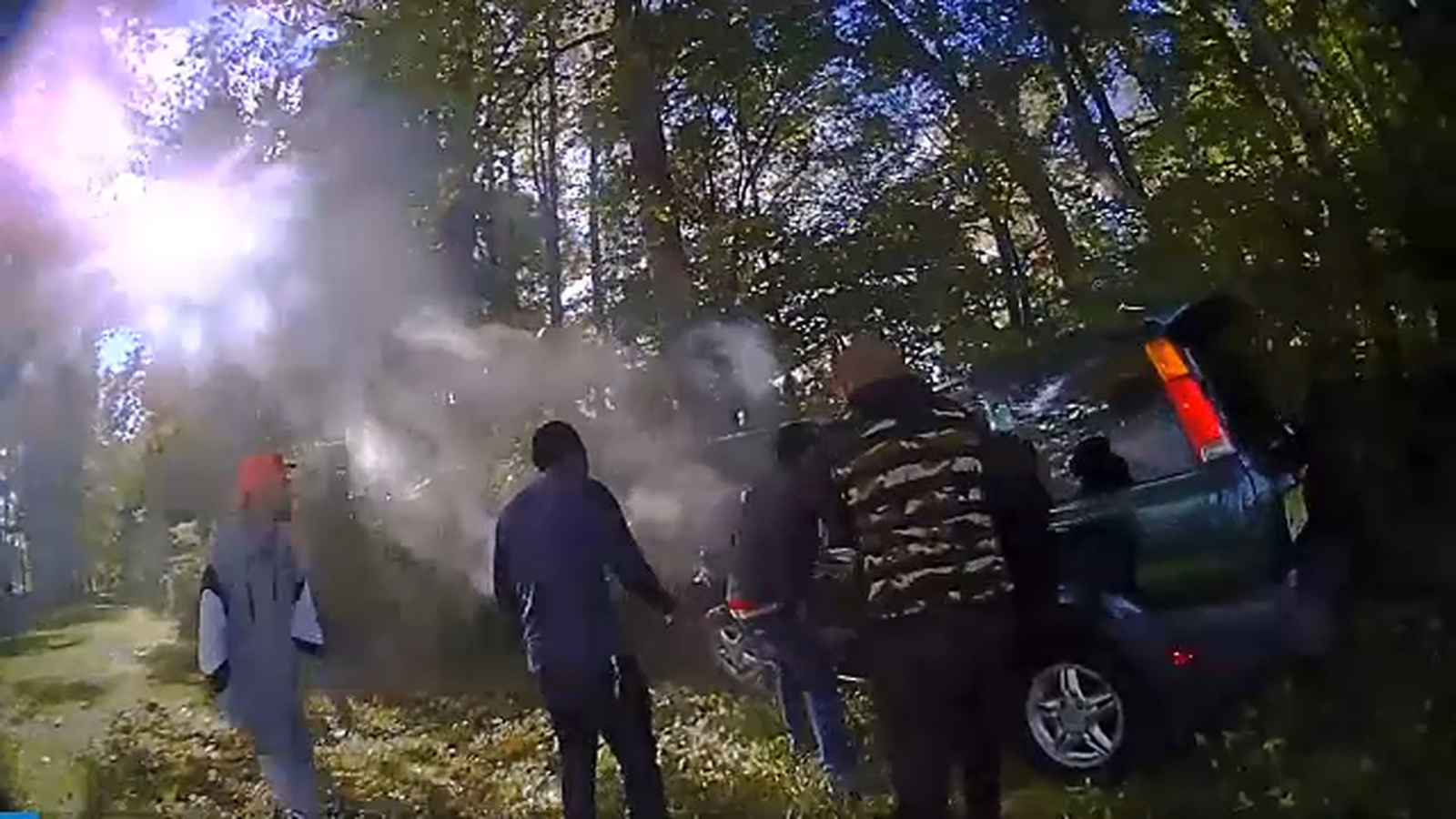 Police officer, Good Samaritans save 2 women from burning car in North ...