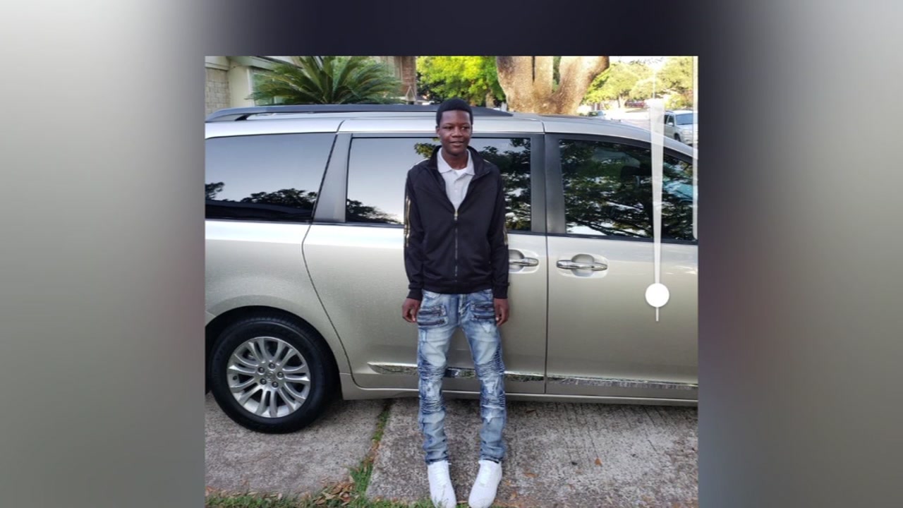 Teen dies after being shot in head in SE Houston