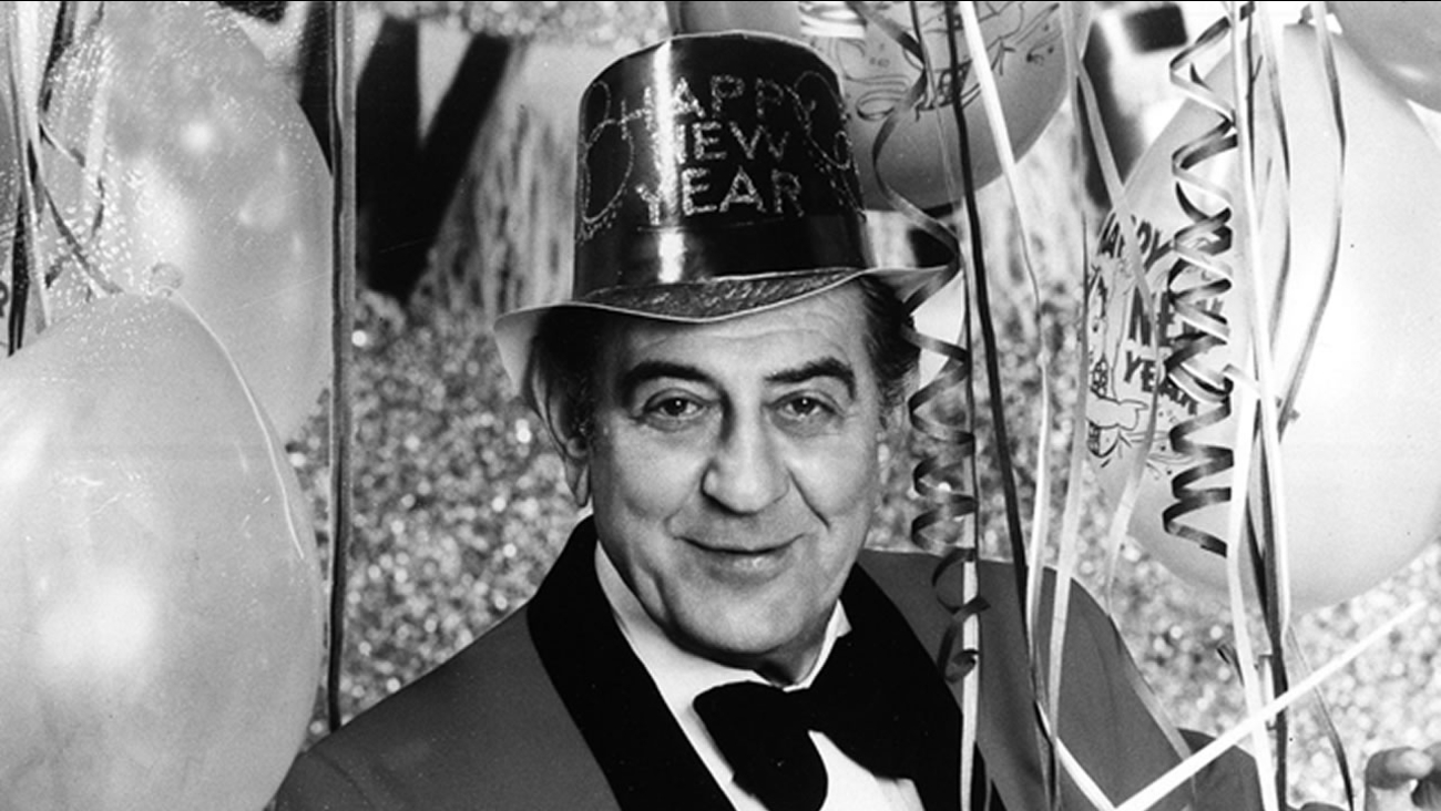 Understanding origin of New Year's Eve classic 'Auld Lang Syne' - ABC7