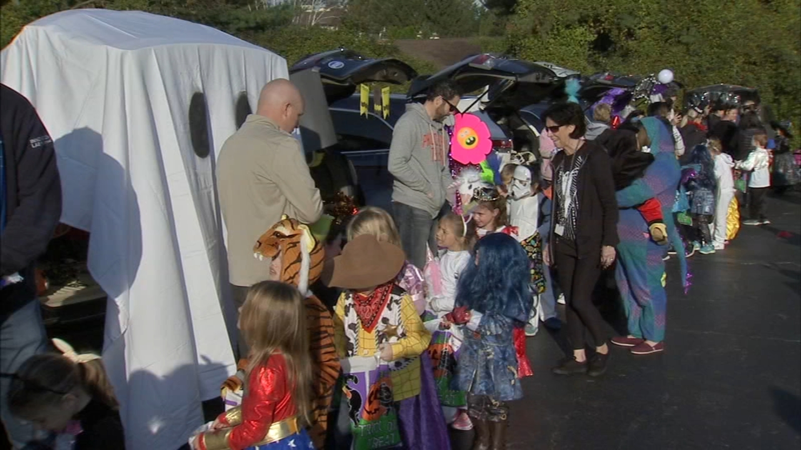 Trunk or Treat parade 6abc Philadelphia