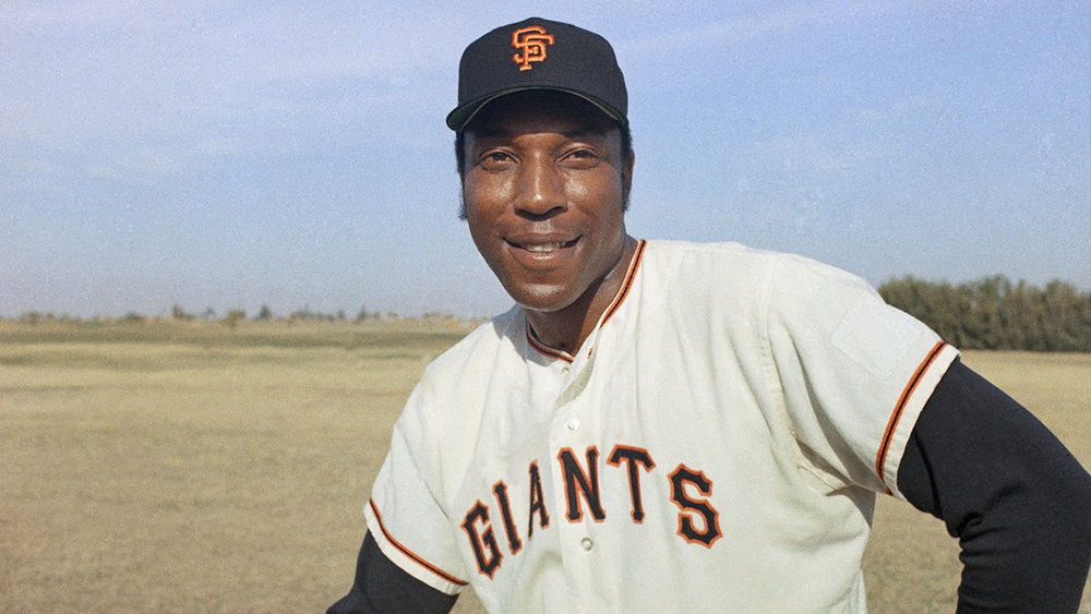 Fans, former teammates remember San Francisco Giants legend Willie McCovey