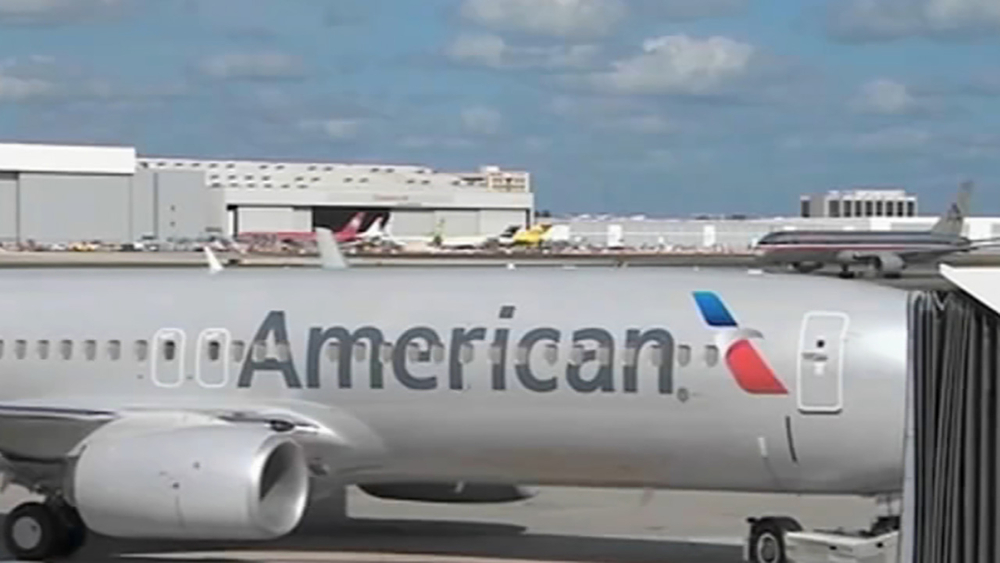 Baggage handler trapped in cargo hold during flight to O'Hare